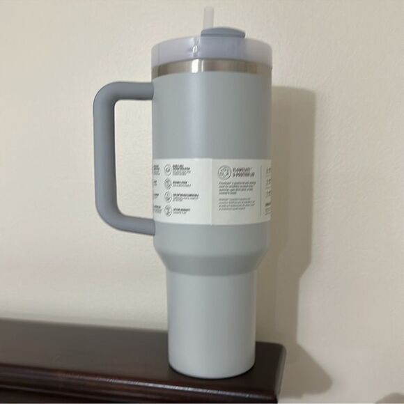 STANLEY THE FOG GRAY BLUE WHITE 40 OZ 1.18 L FLOWSTATE QUENCHER H2.0 TUMBER - Picture 9 of 11